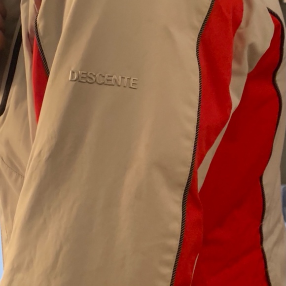 Descente - Picture 3 of 15